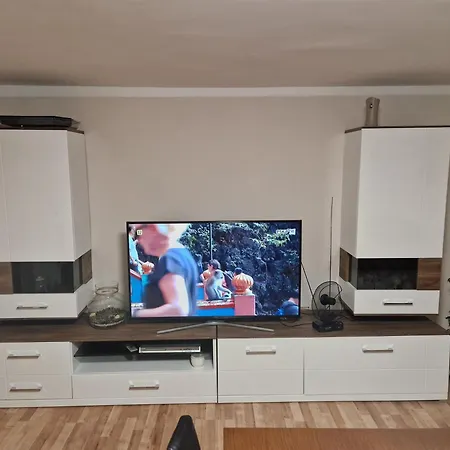 Daire Strzyzowiec 80 *