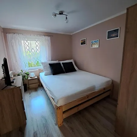 Strzyzowiec 80 * Czernica (Jelenia Gora)