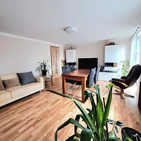 Strzyzowiec 80 Apartament *