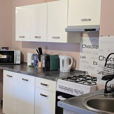 Daire Strzyzowiec 80 *