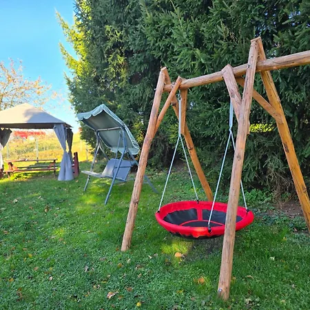 Strzyzowiec 80 * Czernica (Jelenia Gora)