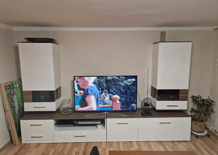 Apartment Strzyzowiec 80 *