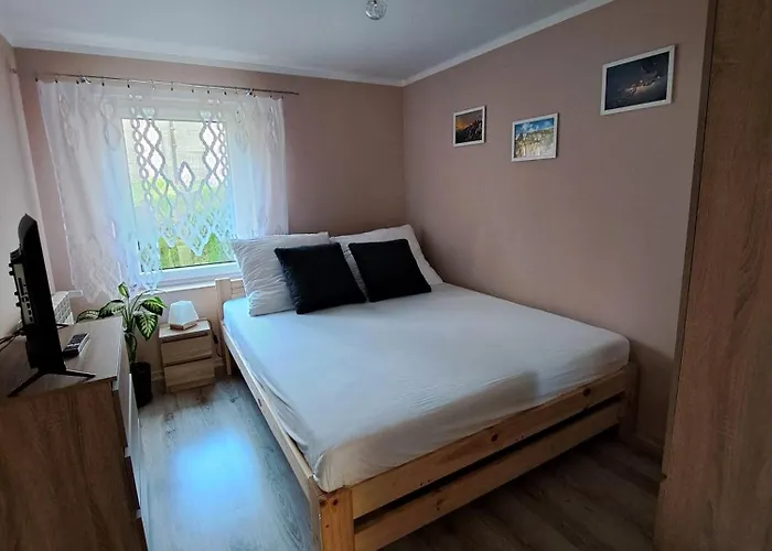 Strzyzowiec 80 * Czernica (Jelenia Gora)